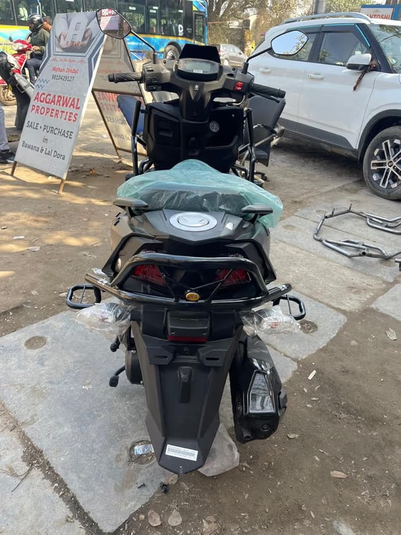 suzuki Avenis 125 accessories