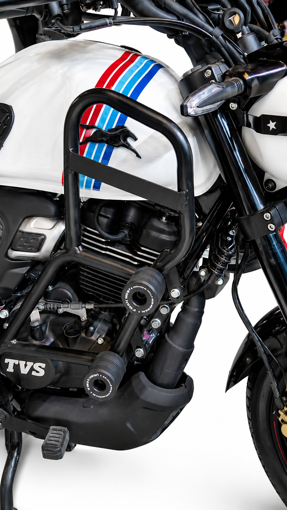 tvs ronin 225