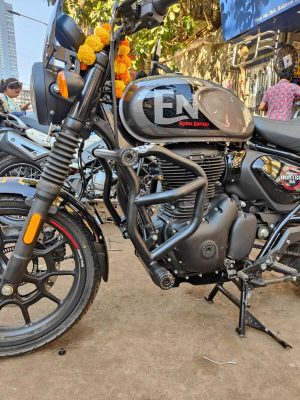 Hunter 350 Crash Guard – Bull Design, Black Rust-Free Stainless Steel